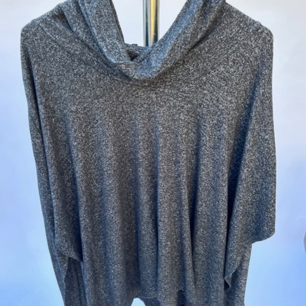 Lovely Charcoal Gray Shawl Excellent Use Condition Size XS/S